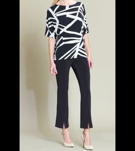 CLARA SUNWOO Soft Knit Geometric Stripe Print Short Sleeve Top w/ V-Back Cut Out